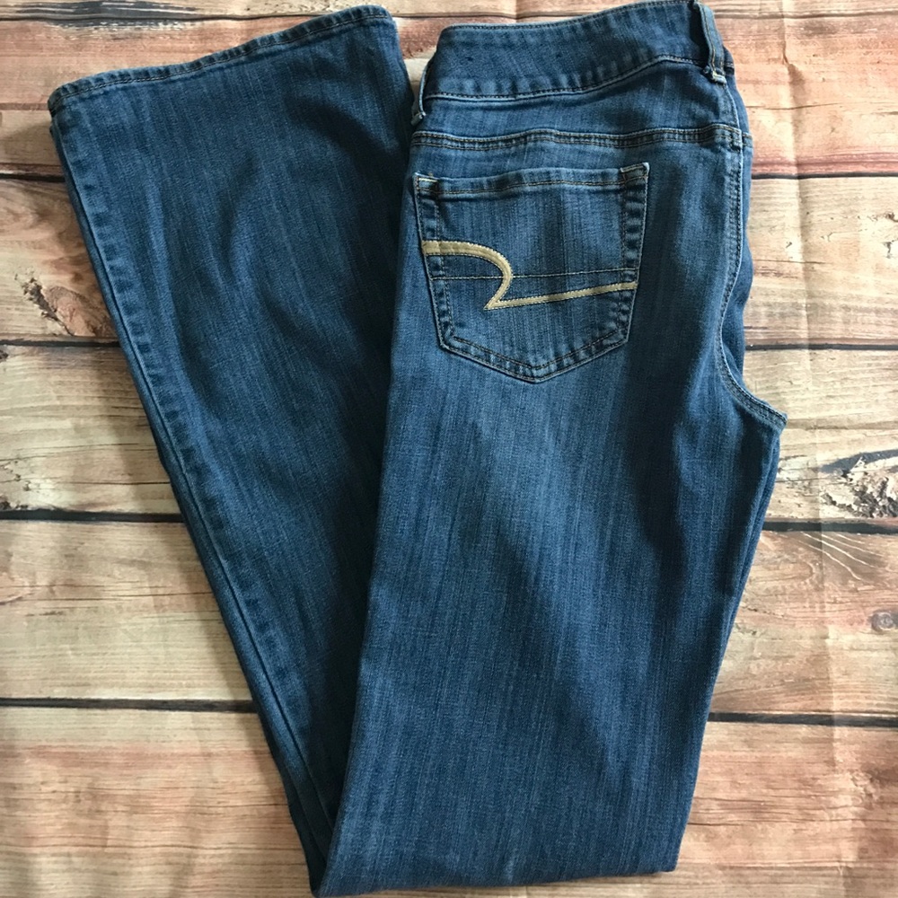 Boot cut jeans